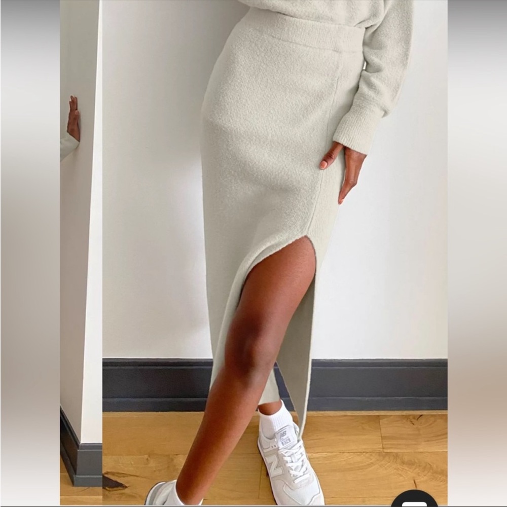 Aritzia Wilfred Skirt Hush Knit Midi Skirt Size XL / 1X White Silver Birch NWT